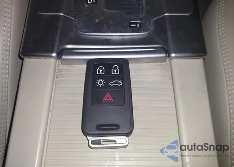 2010 Volvo Xc60 T6/T6 R-Design из США, поврежденный, VIN YV4992DZ2A2123108